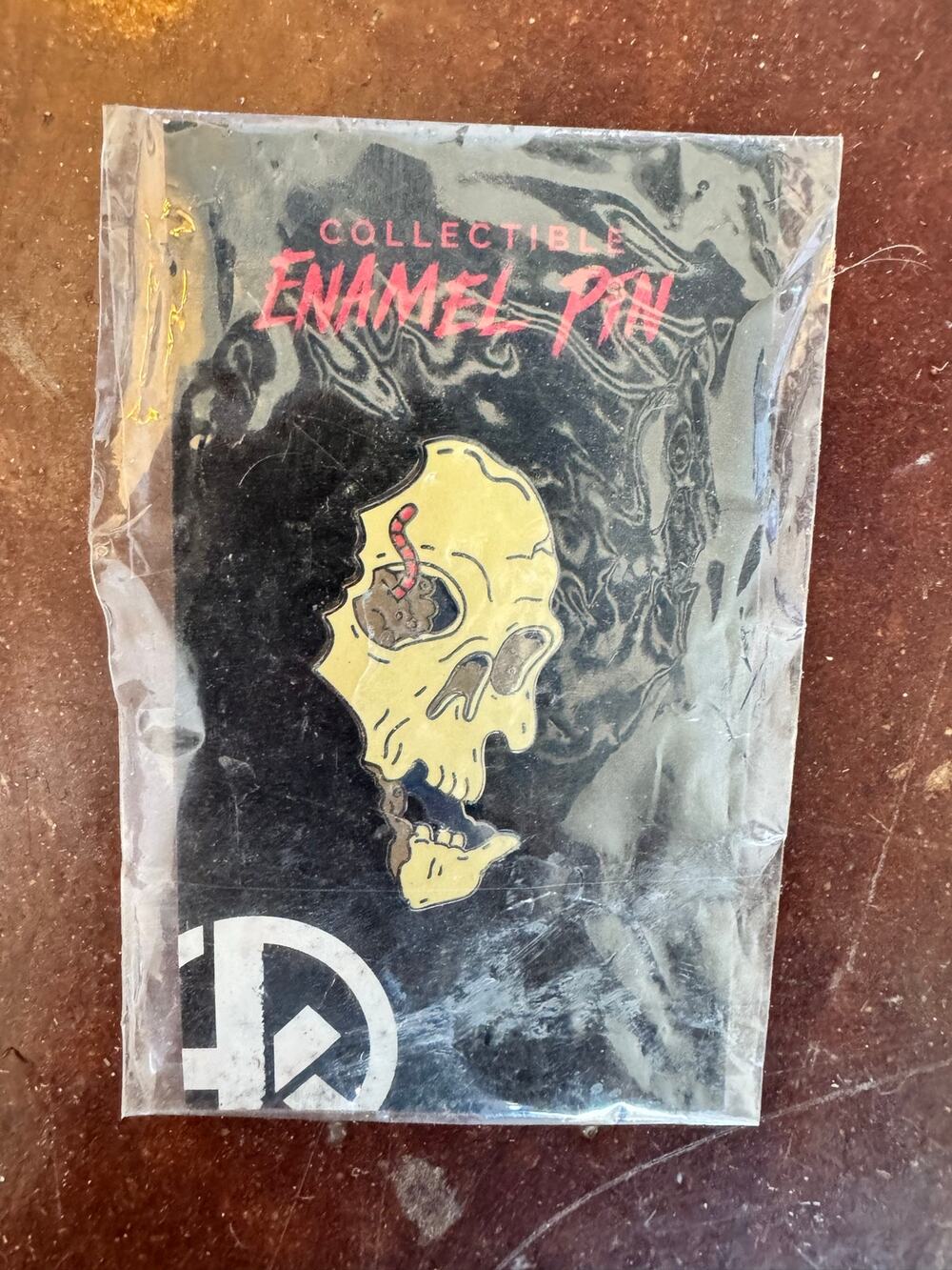 Collect Them All Skull Lightning Bolt Enamel Lapel Pin New Sealed Package